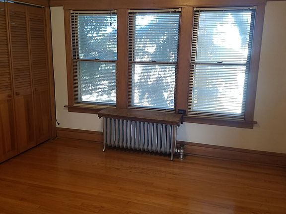 3rd image of 1942 Elmwood Ave APT 1R