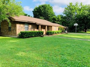 1500 N Cleveland Ave, Cameron, TX 76520