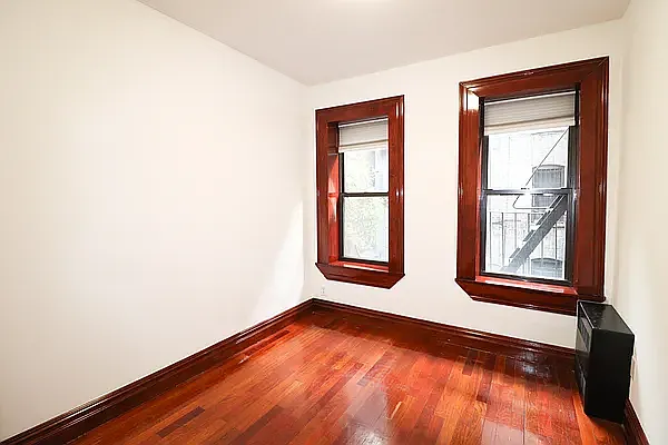 Rented by Compass | media 10