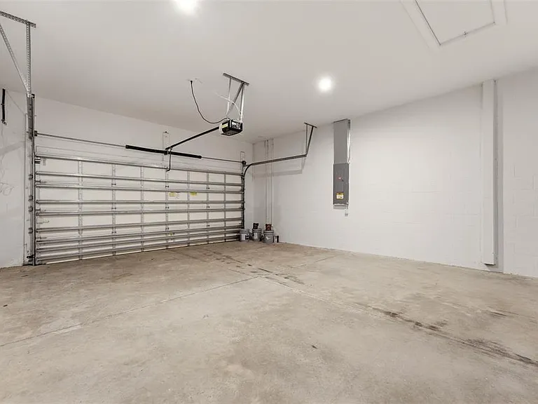 7708 Moonbeam Ave — Photo 43