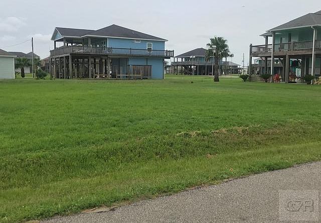 2nd image of 939 Kenlyn Dr