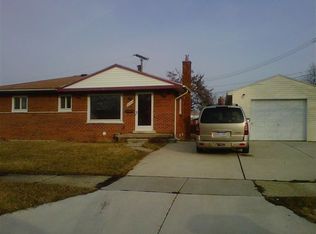 29702 Matthew St, Westland, MI 48186