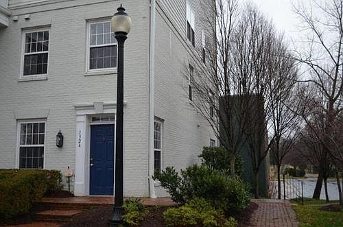 1st image of 1324 Roundhouse Ln