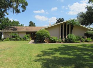 925 SW Kings Bay Dr, Crystal River, FL 34429