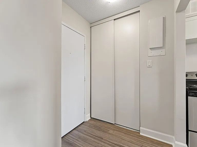 67 N Park St — Photo 12