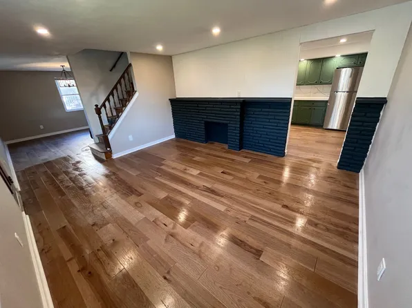 128 Karen Pl, Homestead, PA 15120