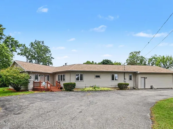12092 Rupp Rd, Grand Ledge, MI 48837