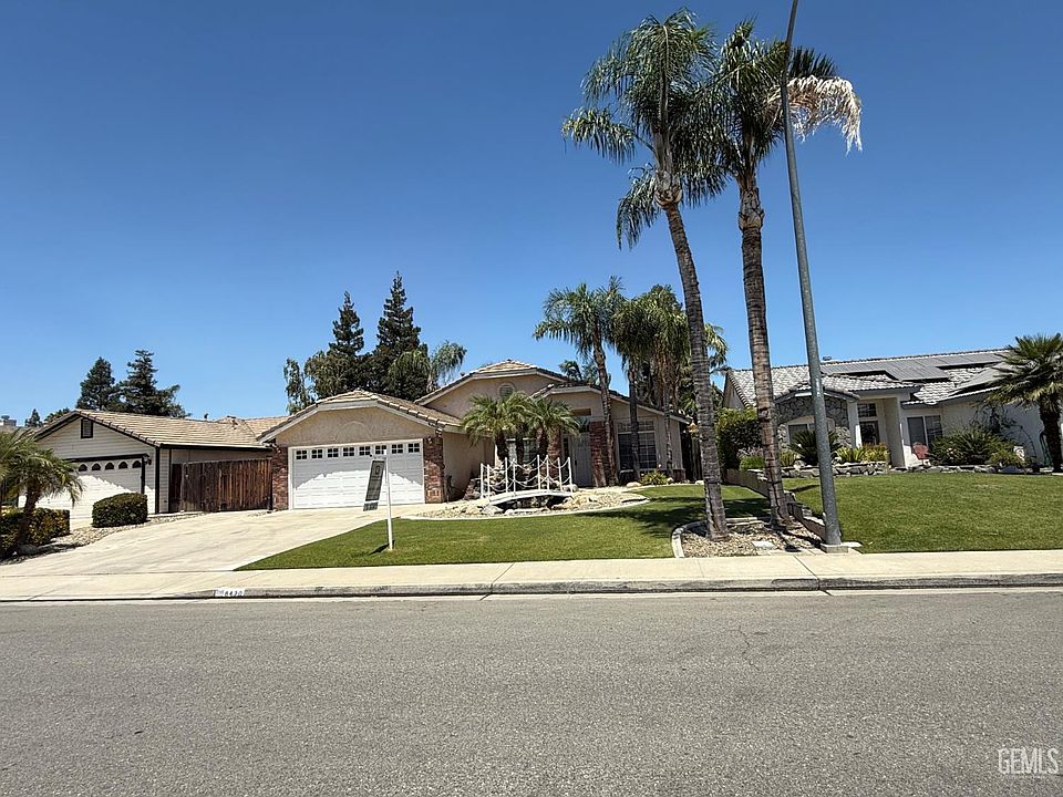 2nd image of 8420 Rockport Dr