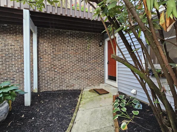170 Bellpointe Cmns, Bellevue, KY 41073