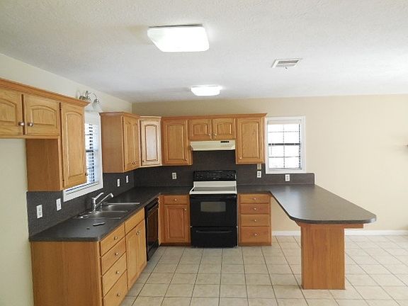4th image of 204 Bowline Dr