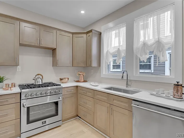 501 West Ave — Photo 12