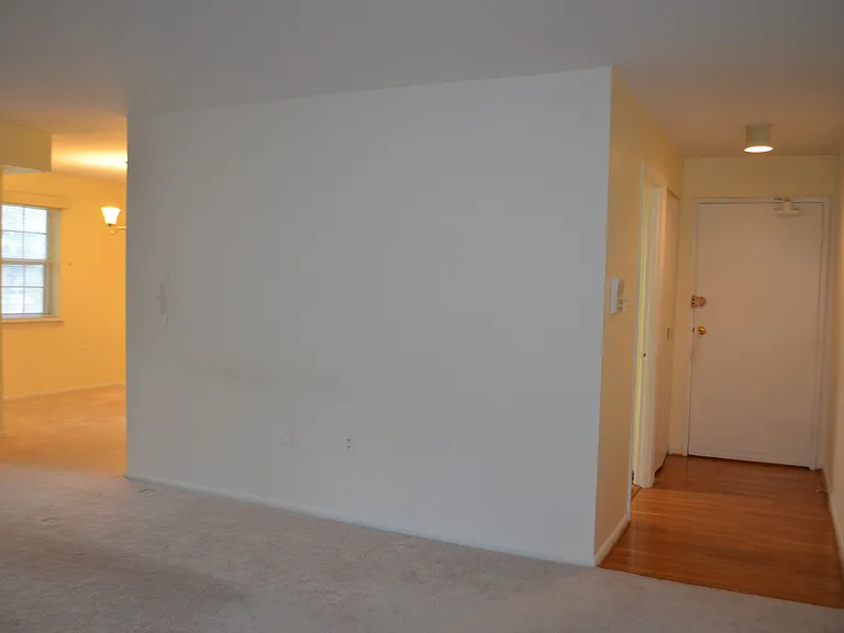 1952 Kennedy Dr #204 — Photo 23