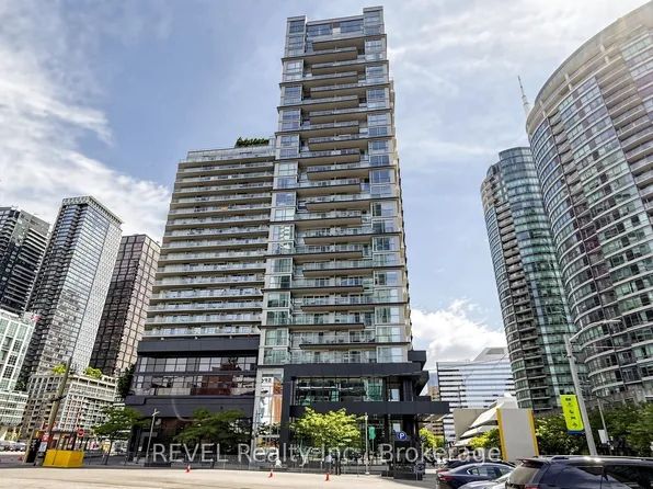 352 Front St W #306, Toronto, ON M5V 0K3
