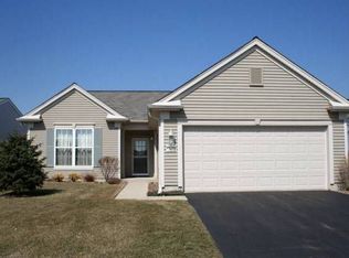 13488 Dakota Fields Dr, Huntley, IL