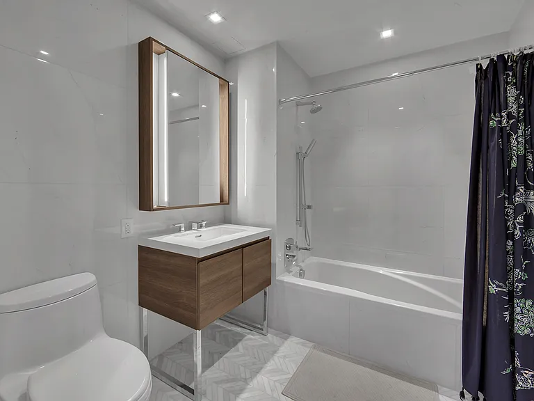 505 W 43rd St #3M — Photo 12
