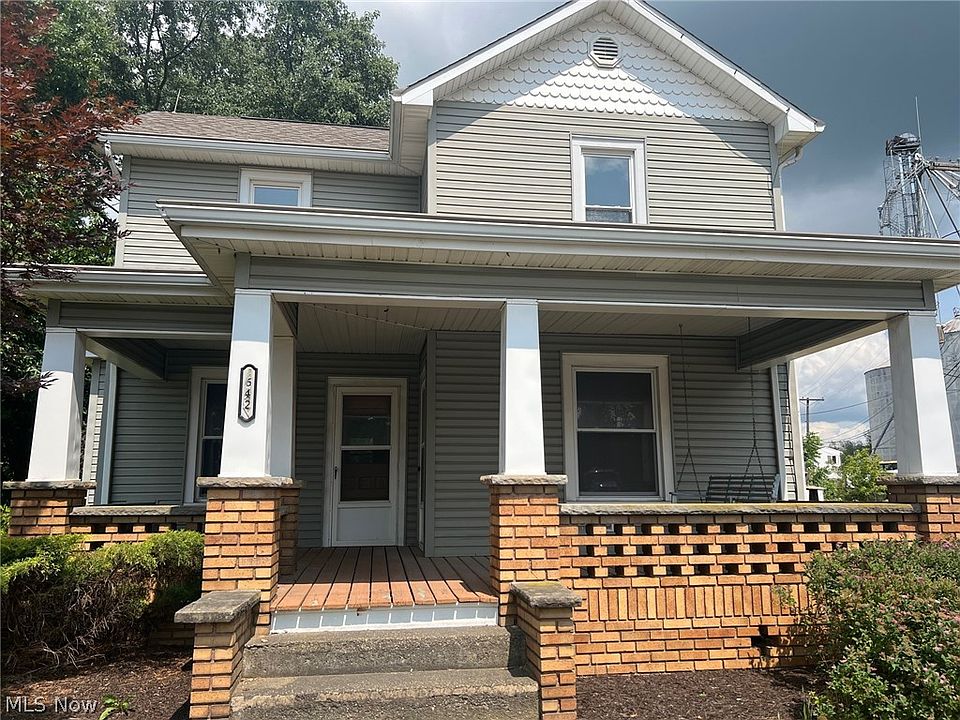 1st image of 642 E Main St