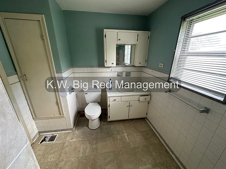 715 Utica Sellersburg Rd — Photo 8