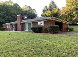 196 Mayview Ave, Wilkesboro, NC 28697