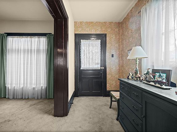 5th image of 601 E 7th Ave