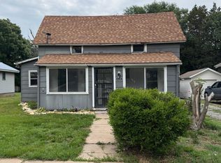 414 East Ave S, Lyons, KS 67554