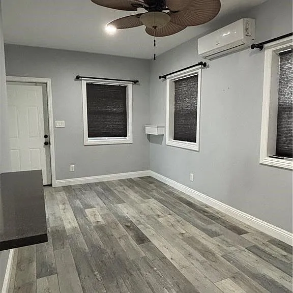 3297 N Pershing Ave — Photo 21