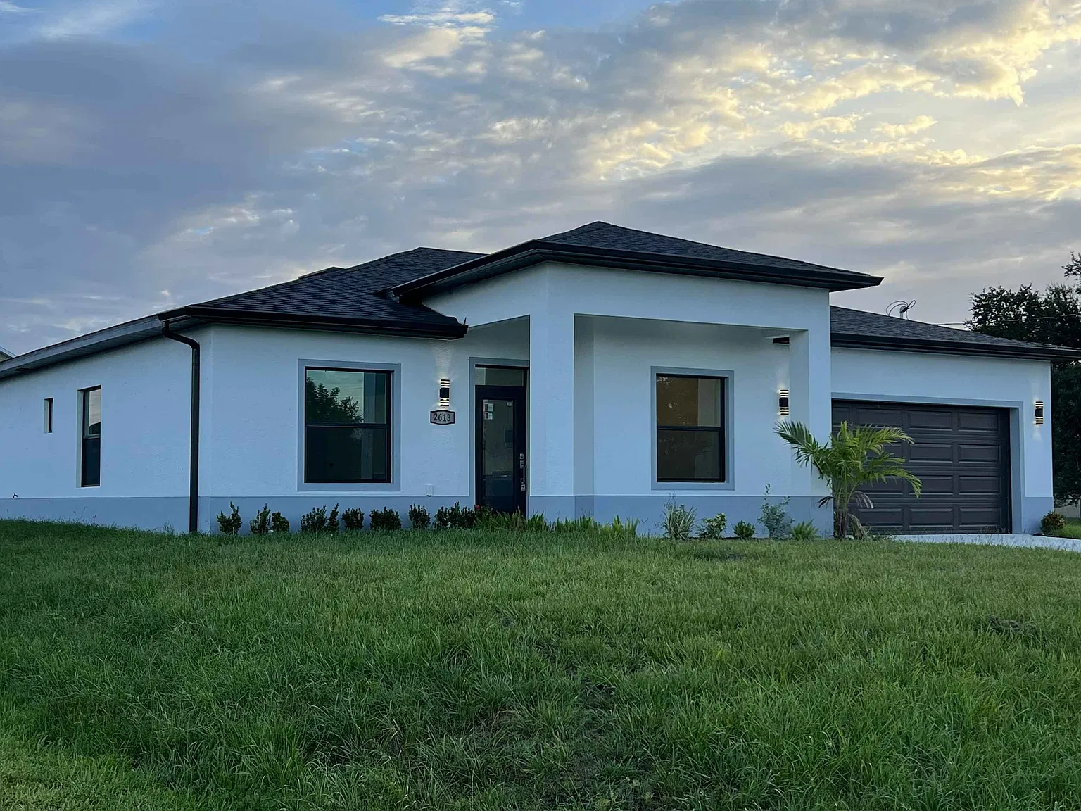 4 bed, 1735 sqft, $2,350 — Photo 2