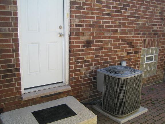 2nd image of 1056 N Christiana Ave