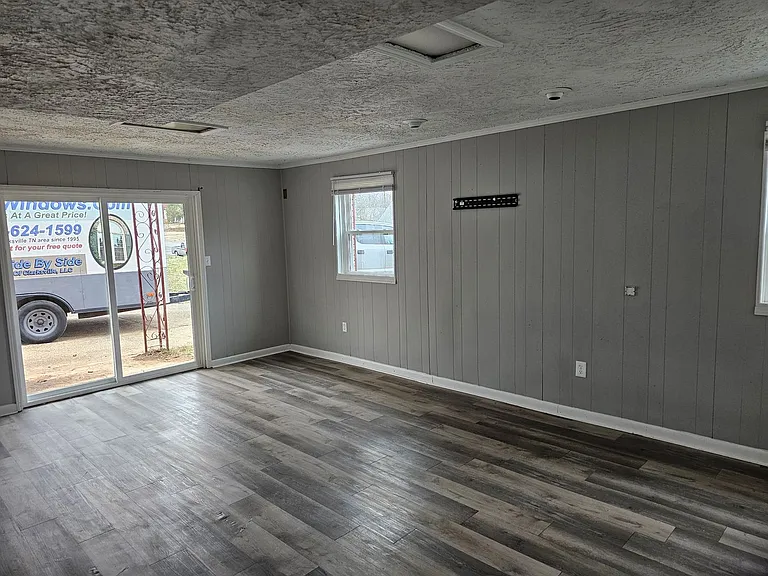 529 Morrison Dr — Photo 15