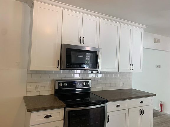 3rd image of 11804 2nd St #2