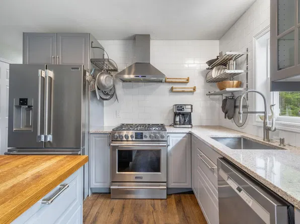 135 Josiah Norton Road, York, ME 03902