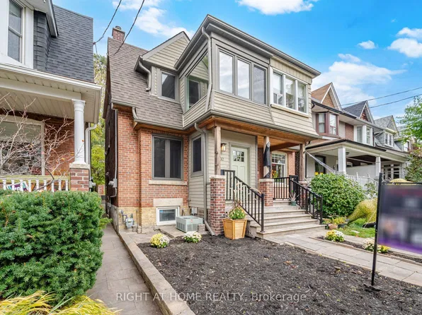 32 Eastmount Ave, Toronto, ON M4K 1V1