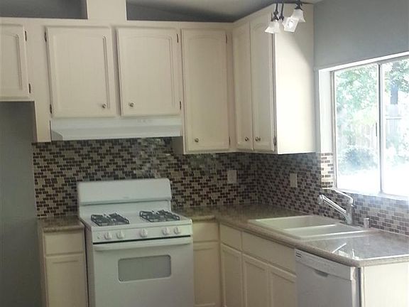 4th image of 6250 Goodview Way