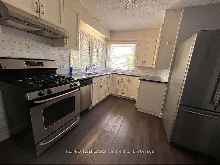 406 Karn St #UPPER — Photo 6