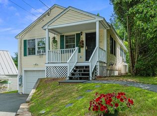 77 Acorn St, White River Junction, VT 05001