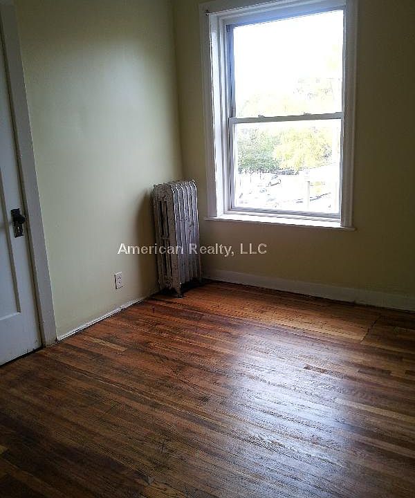 1st image of 6024 S Eberhart Ave APT 1S