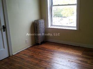 6024 S Eberhart Ave APT 1S, Chicago, IL 60637