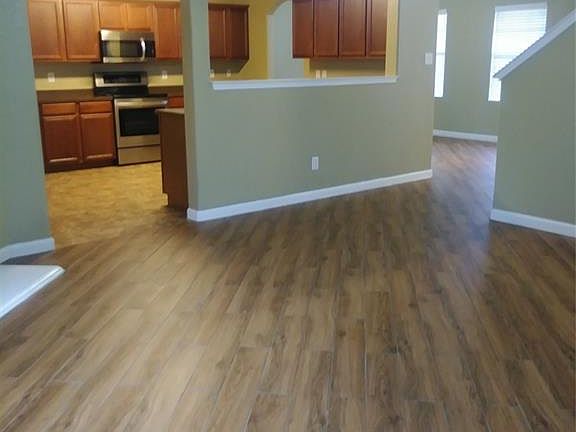 3rd image of 727 Lentisco Dr