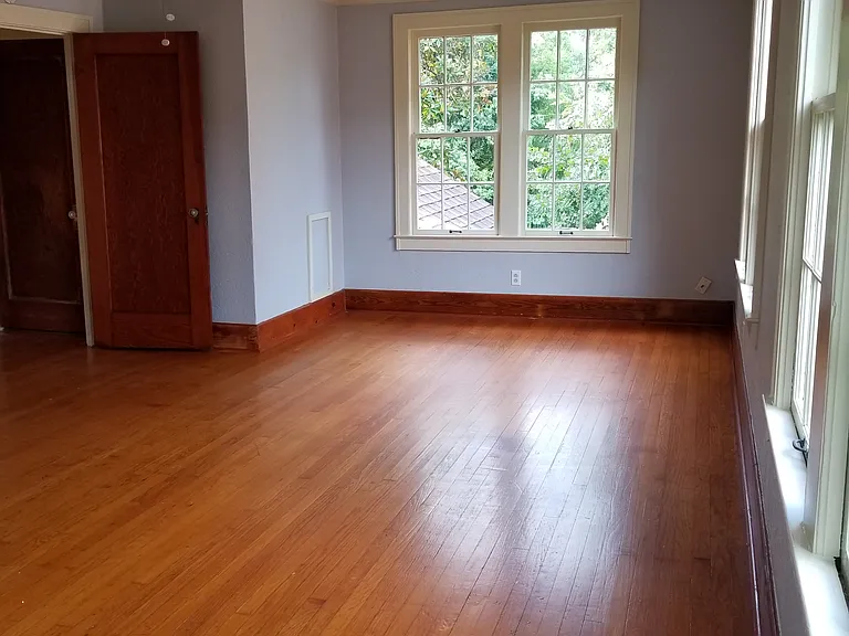 2525 Liberty St #1 — Photo 6