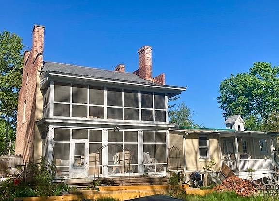 3rd image of 18 Ely Street