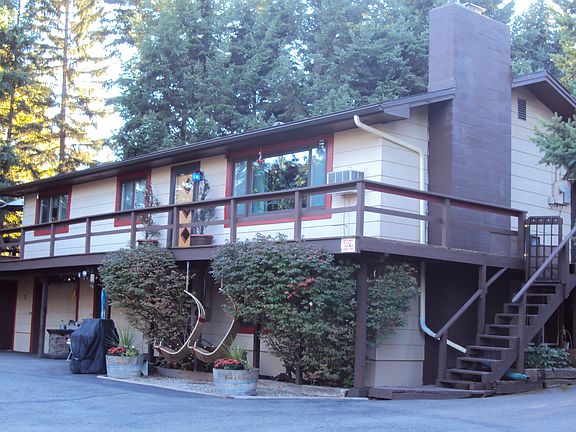 4th image of 328 Karrow Ave