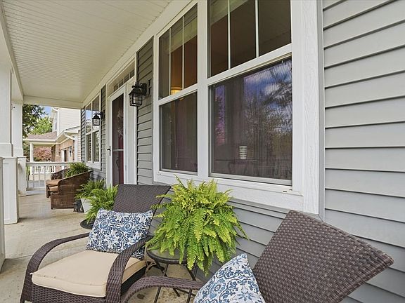 3rd image of 2240 Trailside Ln