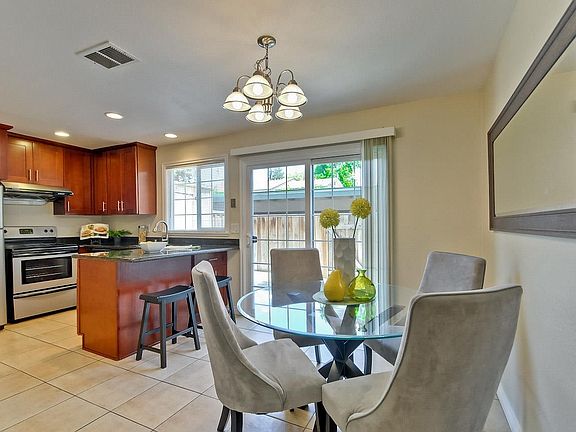 5th image of 131 Puerto Golfito Ct
