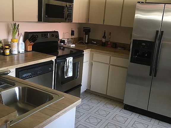 2nd image of 574 Andorra Cir NE
