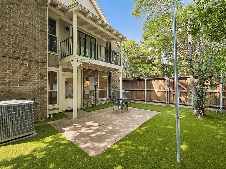 2908 Clear Springs Dr — Photo 24