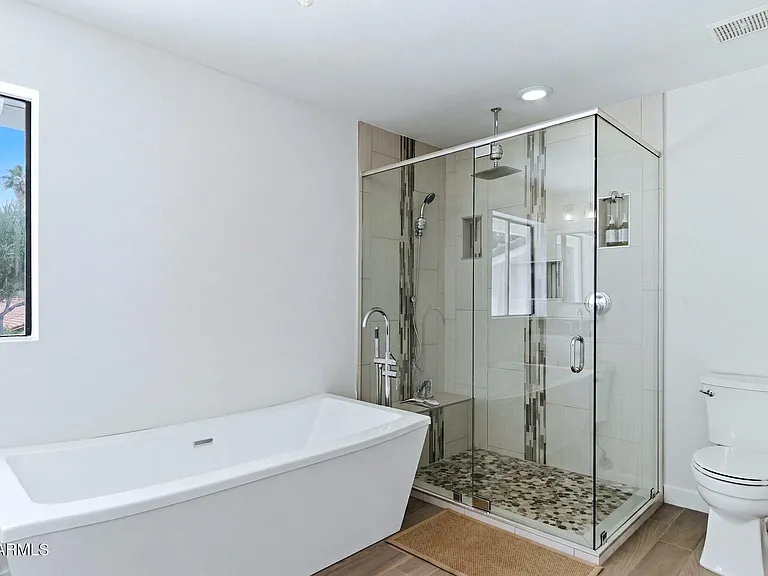 1506 E Edgewater Dr — Photo 22