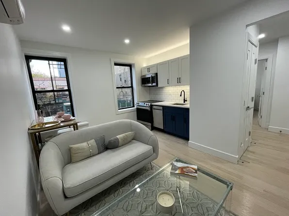 595 Metropolitan Avenue image 1 of 7