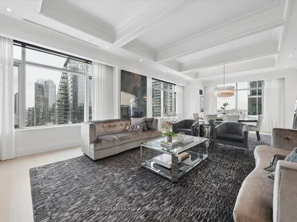 311 Bay St #3401, Toronto, ON M5H 4G5