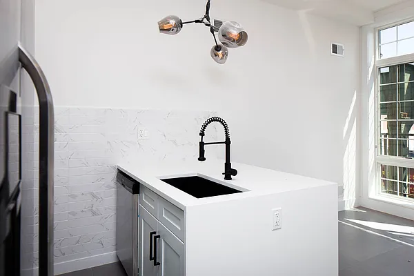 Rented by Nooklyn NYC LLC | media 50