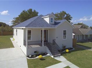 312 Serpas Dr, Arabi, LA 70032