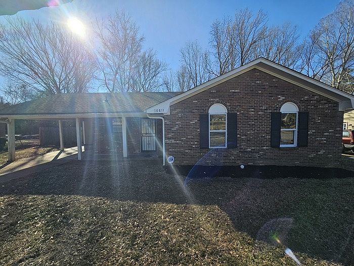 1st image of 10811 Chateau Dr